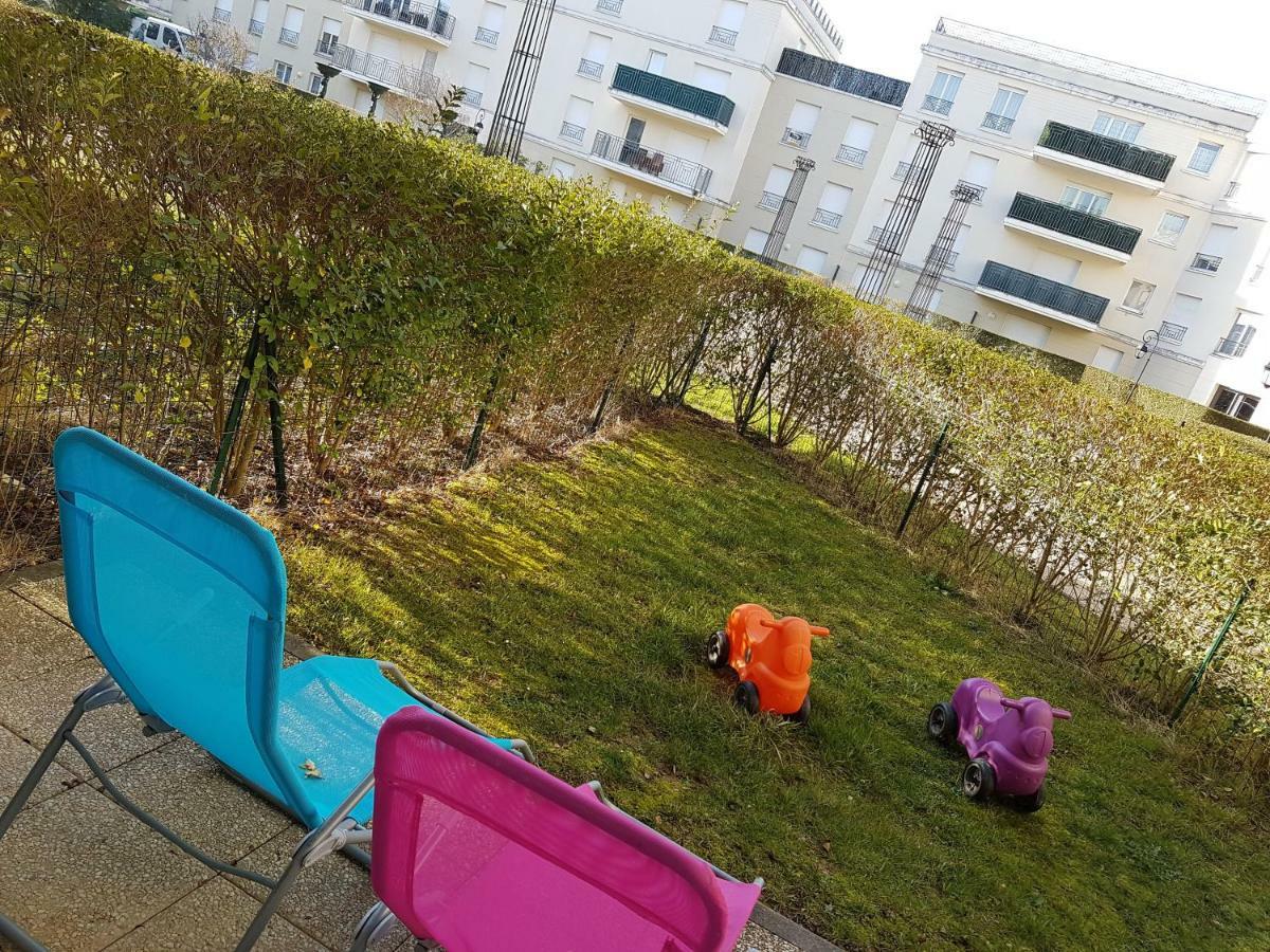 Appartement Avec Rez De Jardin A Disneyland Монтеврен Экстерьер фото