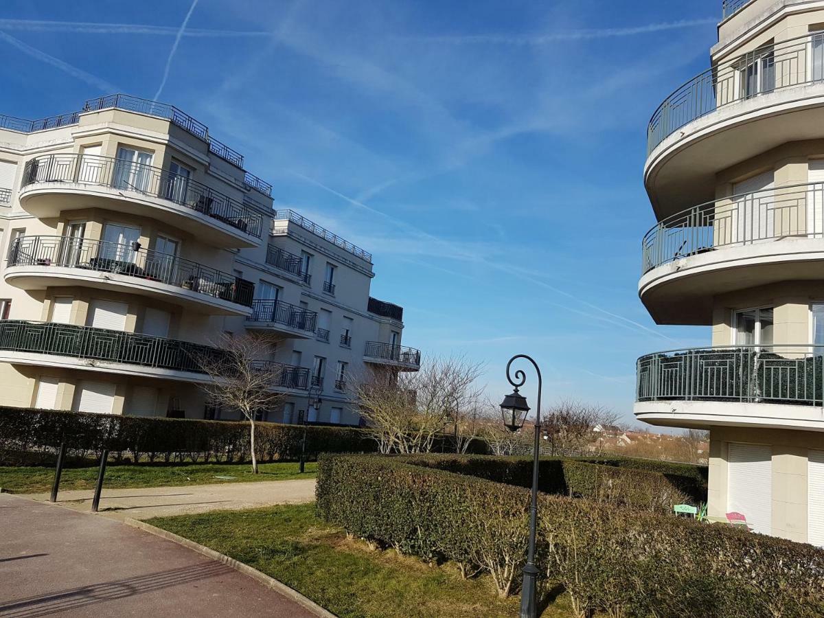 Appartement Avec Rez De Jardin A Disneyland Монтеврен Экстерьер фото